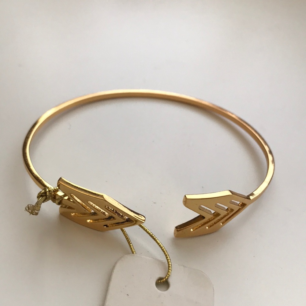 Gorjana Chevron arrow bracelet